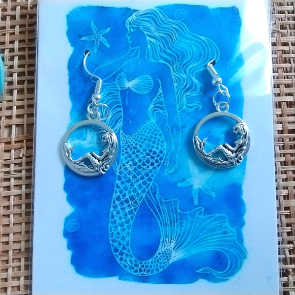 New in Package Mermaid Earrings - Picture 2 of 11